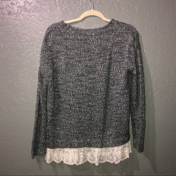 Gray knit lace hem sweater - Picture 4 of 8